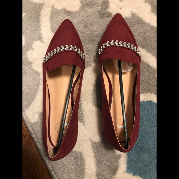 Journee collection Burgundy Flats - Picture 1 of 1